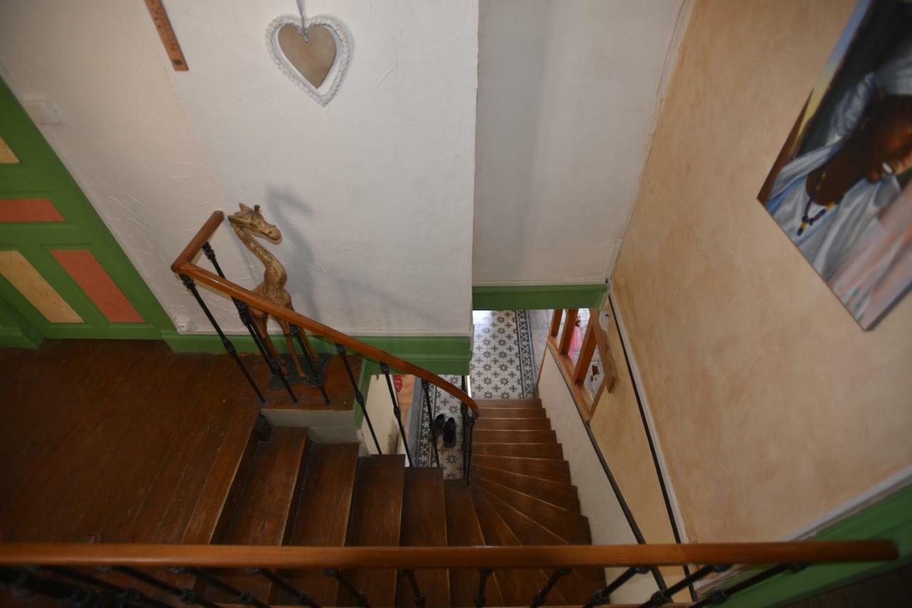 La Grille Fleurie, Chambres D'Hote Chez L'Habitant Arthonnay Eksteriør bilde